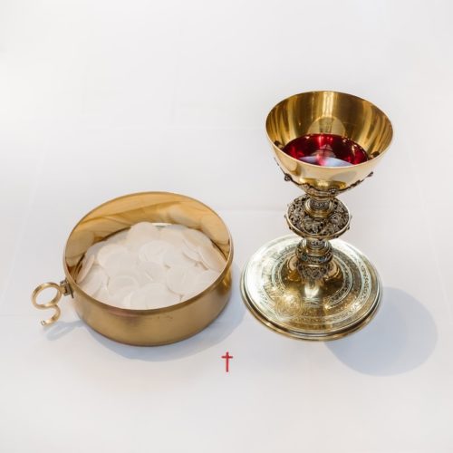 Coronavirus: Consecrating Your Body With The Holy Communion